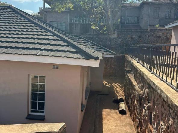 6 Bedroom House
