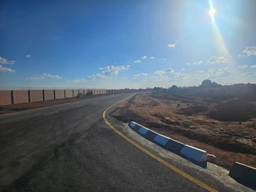 Commercial & Industrial Land