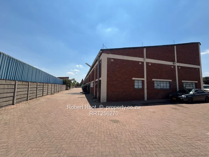 Warehouse in Graniteside to let 