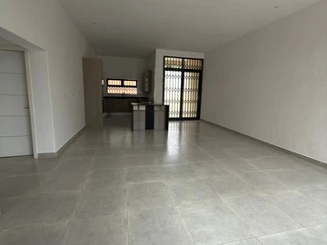 3 Bedroom Garden Flat