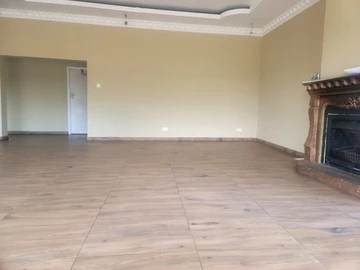 Spacious 5 Bedroomed house