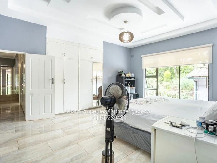 6-Bed Rolf Valley Home 