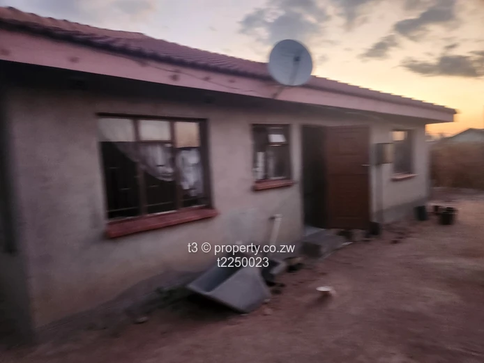 Residential Stand with Cottage for Sale in Sunway City, Harare East