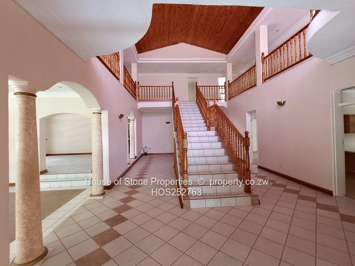 Luxurious Family Home – Folyjon Glen Lorne Sale