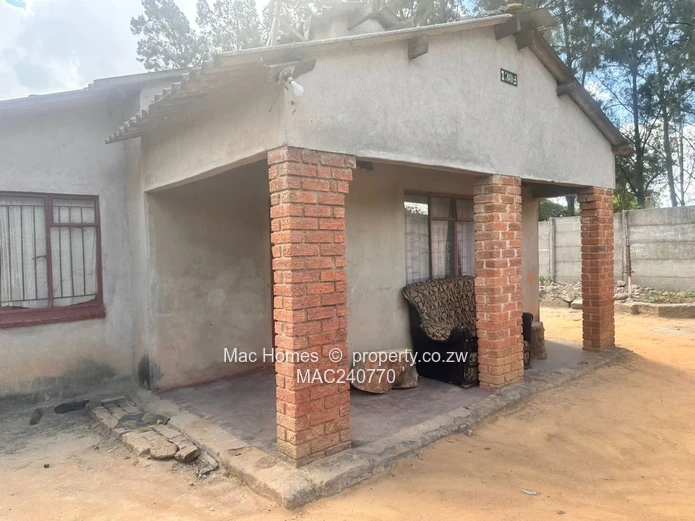 Co House for sale in Tafara, Mabvuku