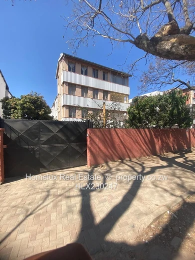 Bachelor Apartment for Rent – Livingstone Avenue