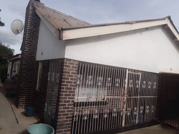 Old Zengeza House For Sale