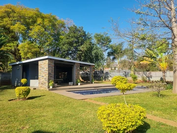 6 Bedroom House