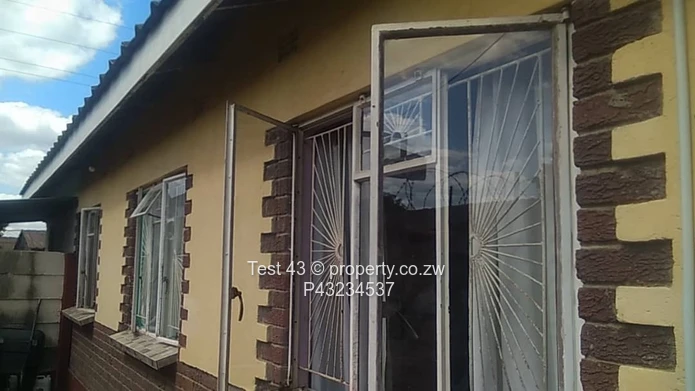 Chitungwiza House for sale 