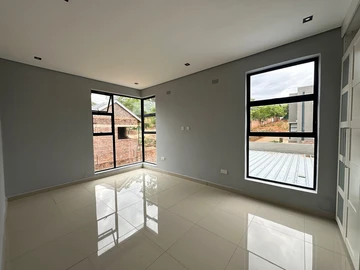 3 Bedroom Garden Flat