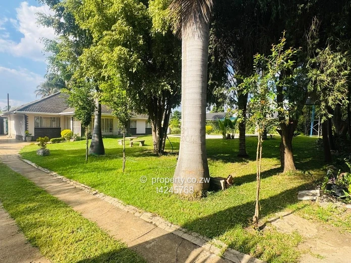 Eastlea 4 bedroom house to rent 